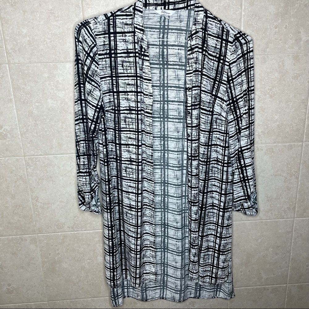 Reitman’s black and white tunic XS